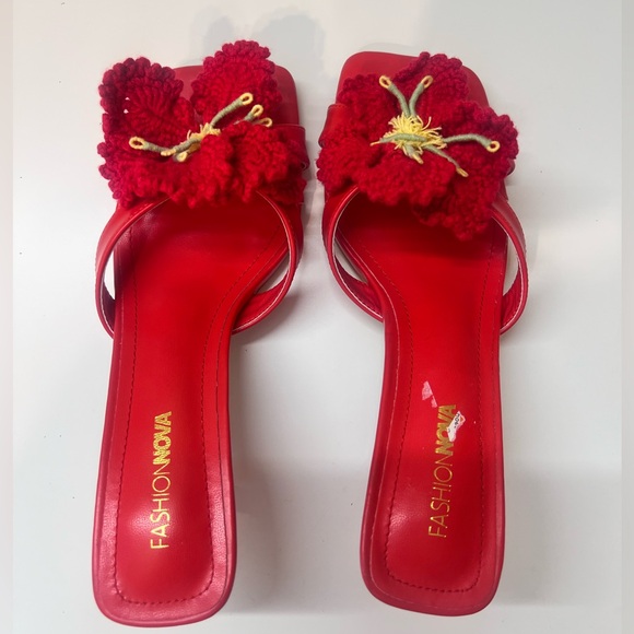🛍️ FASHION NOVE Red knit Floral Open Toe slip on sandals, mules heels size 7.5 - Picture 7 of 12